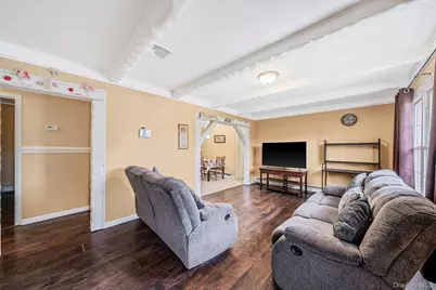 36 Naples Avenue, Central Islip, NY 11722 - Photo 5