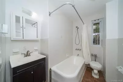 45 Pondfield Road W #1G, Bronxville, NY 10708 - Photo 15