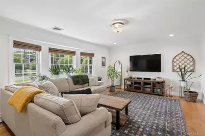 97 Sunset Drive, Sayville, NY 11782 - Photo 5