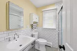 97 Sunset Dr, Sayville, NY 11782 - Photo 35