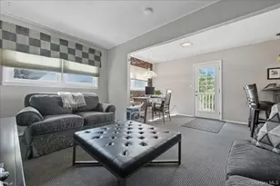 5 Hastings Rd, Massapequa, NY 11758 - Photo 17