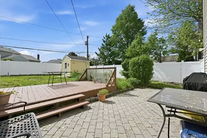 5 Hastings Road, Massapequa, NY 11758 - Photo 33