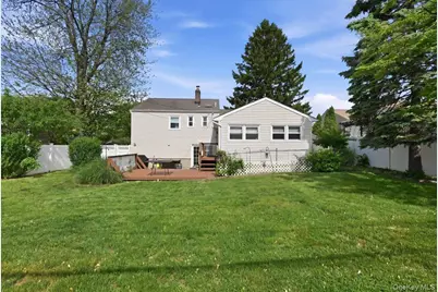 5 Hastings Road, Massapequa, NY 11758 - Photo 41