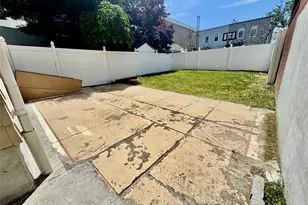 63-04 62nd Ave, Middle Village, NY 11379 - Photo 25