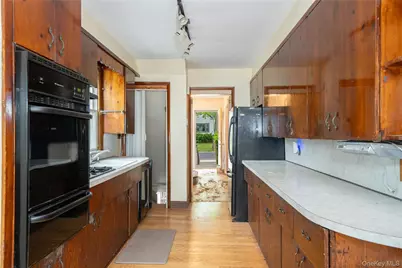 91 Columbia Avenue, Hartsdale, NY 10530 - Photo 9