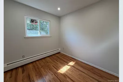 65 Florida Avenue, Island Park, NY 11558 - Photo 7