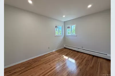 65 Florida Avenue, Island Park, NY 11558 - Photo 5