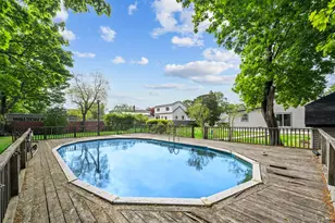74 Lincoln Ave, Islip Terrace, NY 11752 - Photo 37