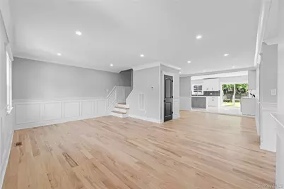 74 Lincoln Avenue, Islip Terrace, NY 11752 - Photo 15