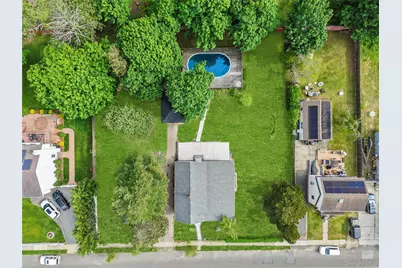 74 Lincoln Avenue, Islip Terrace, NY 11752 - Photo 3