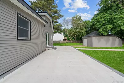 74 Lincoln Avenue, Islip Terrace, NY 11752 - Photo 39