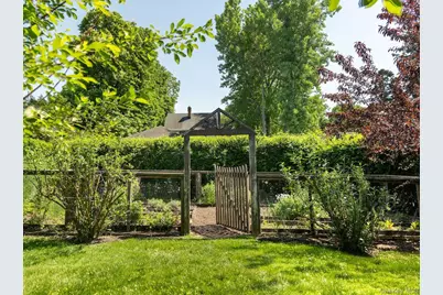 10 Sherman Avenue, Dobbs Ferry, NY 10522 - Photo 35