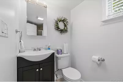 745 Greenbelt Parkway W, Holbrook, NY 11741 - Photo 19