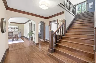 14 Overhill Rd, New Rochelle, NY 10804 - Photo 5