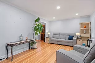 51 Marvin St, Patchogue, NY 11772 - Photo 3