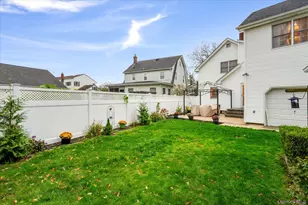 51 Marvin St, Patchogue, NY 11772 - Photo 17