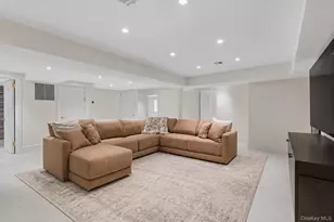 227 Ibis Ct, Manhasset, NY 11030 - Photo 27