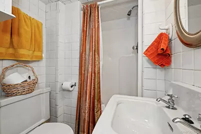 13 Lorenz Avenue, New Rochelle, NY 10801 - Photo 21