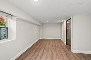 13 Lorenz Ave, New Rochelle, NY 10801 - Photo 25