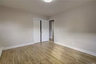 207 Catherine Ave, Franklin Square, NY 11010 - Photo 13