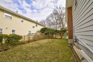 207 Catherine Ave, Franklin Square, NY 11010 - Photo 23