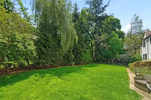 72 Hampton Rd, Scarsdale, NY 10583 - Photo 27