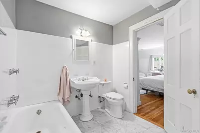 72 Hampton Road, Scarsdale, NY 10583 - Photo 19