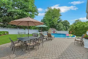 60 Pilgrim Ct, Pearl River, NY 10965 - Photo 3