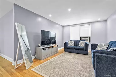 33-44 93rd #3S, Jackson Heights, NY 11372 - Photo 3