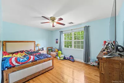183 Oakfield Avenue, Huntington, NY 11746 - Photo 25