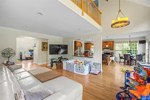 183 Oakfield Ave, Huntington, NY 11746 - Photo 9