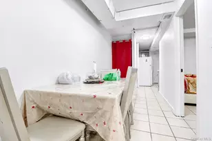 61-07 Bleecker St, Ridgewood, NY 11385 - Photo 25