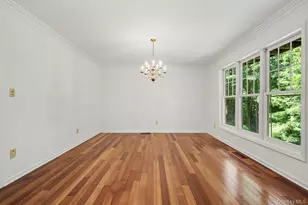 4 Annes Wood Ln, Mount Kisco, NY 10549 - Photo 7