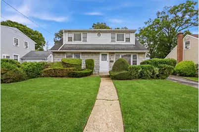 659 Diellen Lane, Elmont, NY 11003 - Photo 1