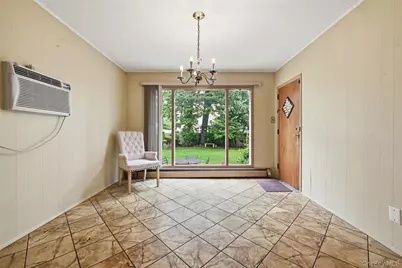 659 Diellen Lane, Elmont, NY 11003 - Photo 9
