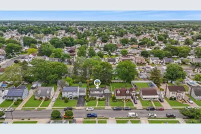 659 Diellen Lane, Elmont, NY 11003 - Photo 21