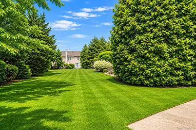 72 Paddington Circle, Smithtown, NY 11787 - Photo 29