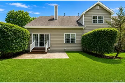 72 Paddington Circle, Smithtown, NY 11787 - Photo 27