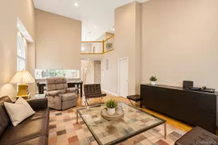72 Paddington Cir, Smithtown, NY 11787 - Photo 7