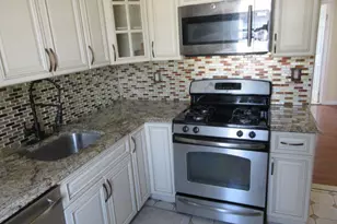 [Address not provided], New Rochelle, NY 10801 - Photo 3