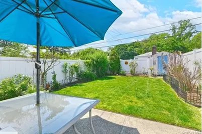 6720 211th Street, Oakland Gardens, NY 11364 - Photo 21
