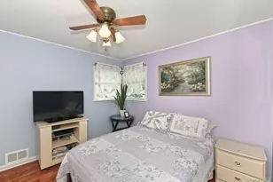 67-20 211th St, Oakland Gardens, NY 11364 - Photo 17