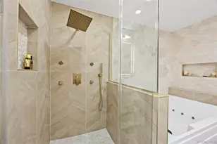 172 Choir Ln, Westbury, NY 11590 - Photo 35