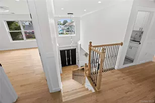172 Choir Ln, Westbury, NY 11590 - Photo 5
