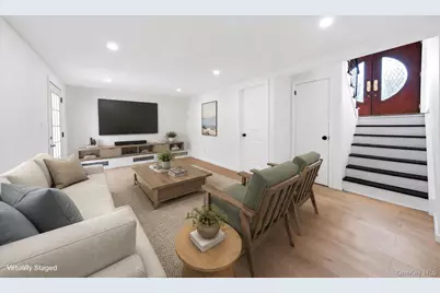 242 Roquette Avenue, Floral Park, NY 11001 - Photo 21