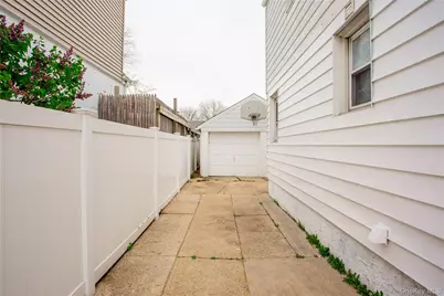 193 Nassau Boulevard #Main, West Hempstead, NY 11552 - Photo 23
