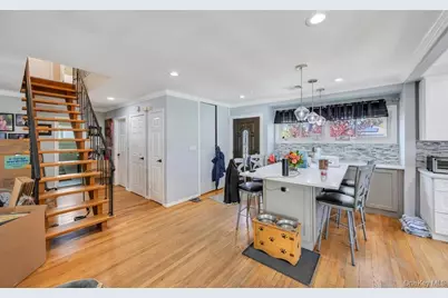 1492 Garden Street, East Meadow, NY 11554 - Photo 5