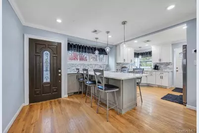 1492 Garden Street, East Meadow, NY 11554 - Photo 3