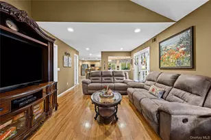 8 Frontier Trail, Manorville, NY 11949 - Photo 25