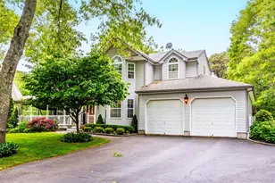 8 Frontier Trail, Manorville, NY 11949 - Photo 7